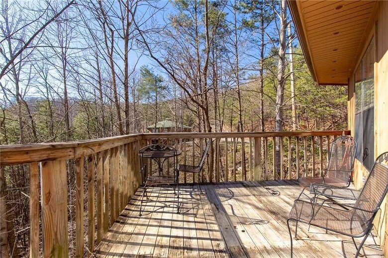 Mountain High View - Three Bedroom Cabin