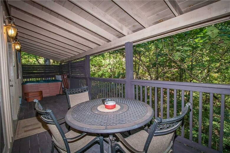 Love Shack - One Bedroom Cabin