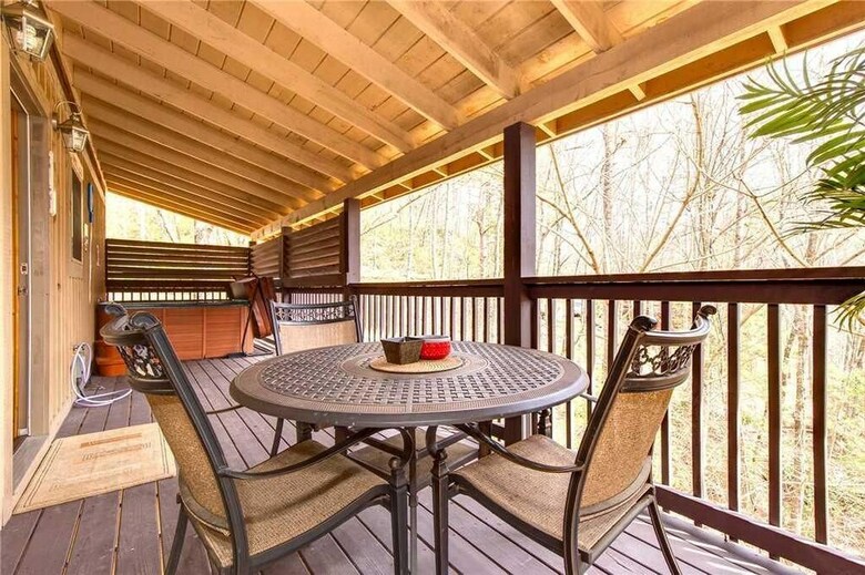Love Shack - One Bedroom Cabin