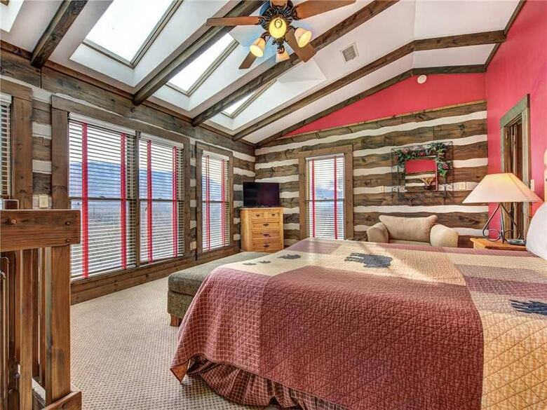 Little Bear - One Bedroom Cabin