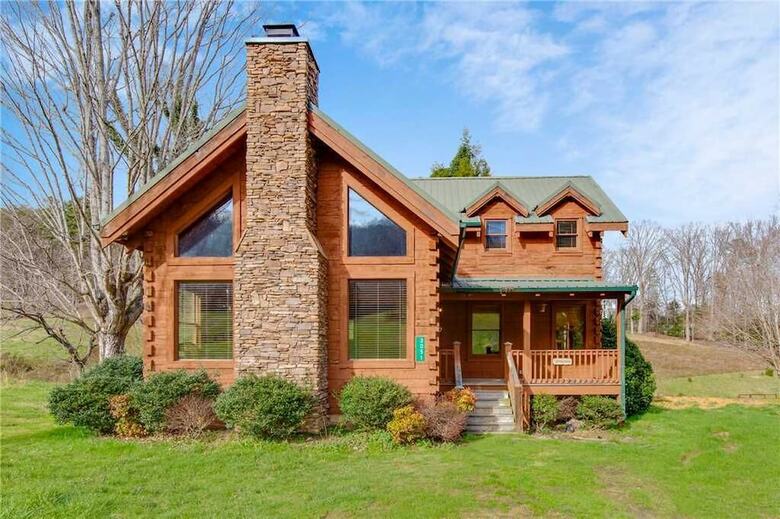 Spring View - Two Bedroom Cabin