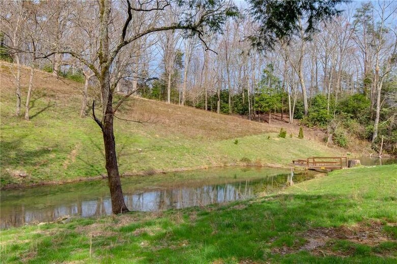 Spring View - Two Bedroom Cabin