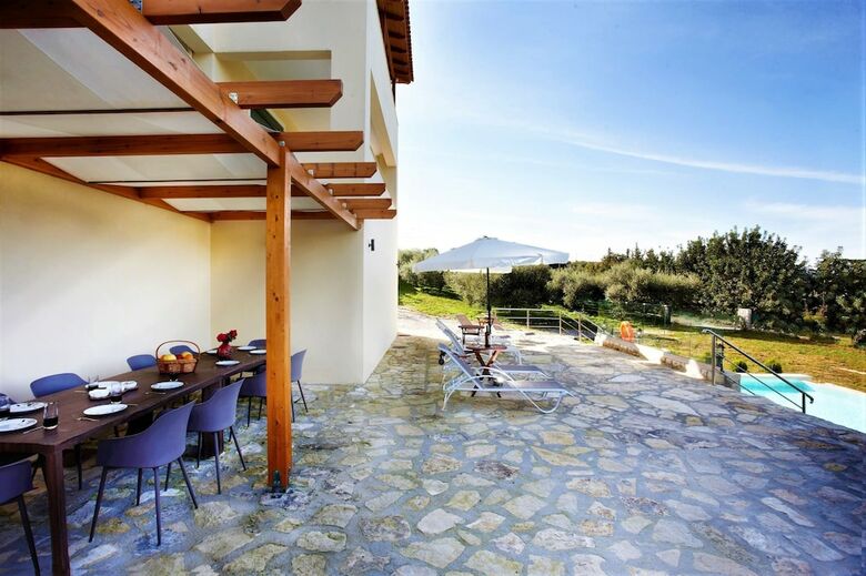 Discrete Villa Lappa