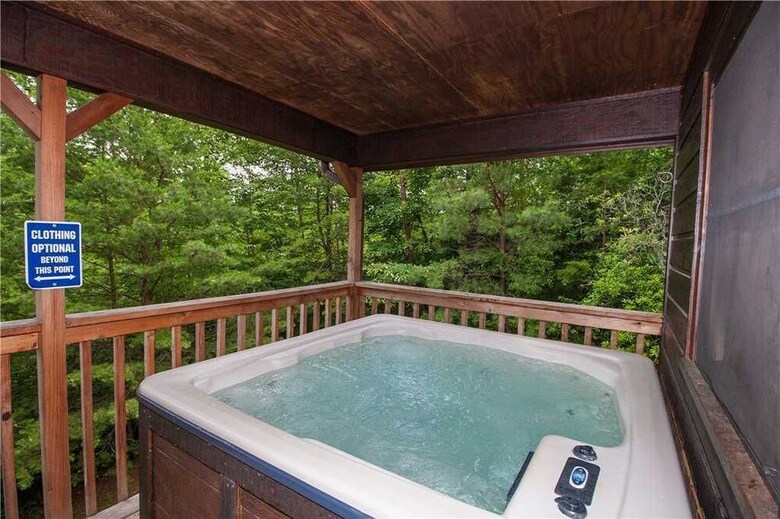 Secluded Sunset - One Bedroom Cabin
