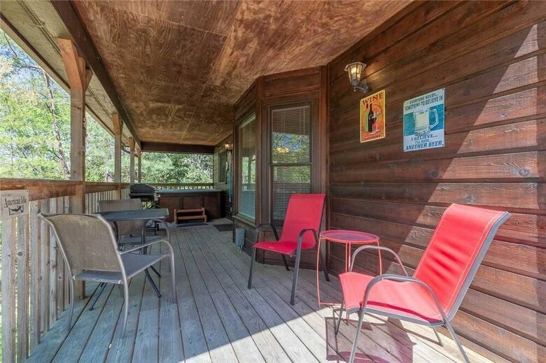 Secluded Sunset - One Bedroom Cabin