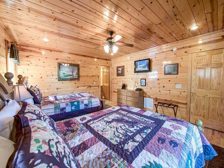 Smoky Ridge View - Three Bedroom Cabin