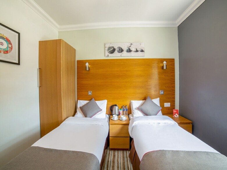 Oyo Kingsley Hotel