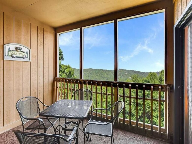 Ski View Mountain Resort 305 - Two Bedroom Condo