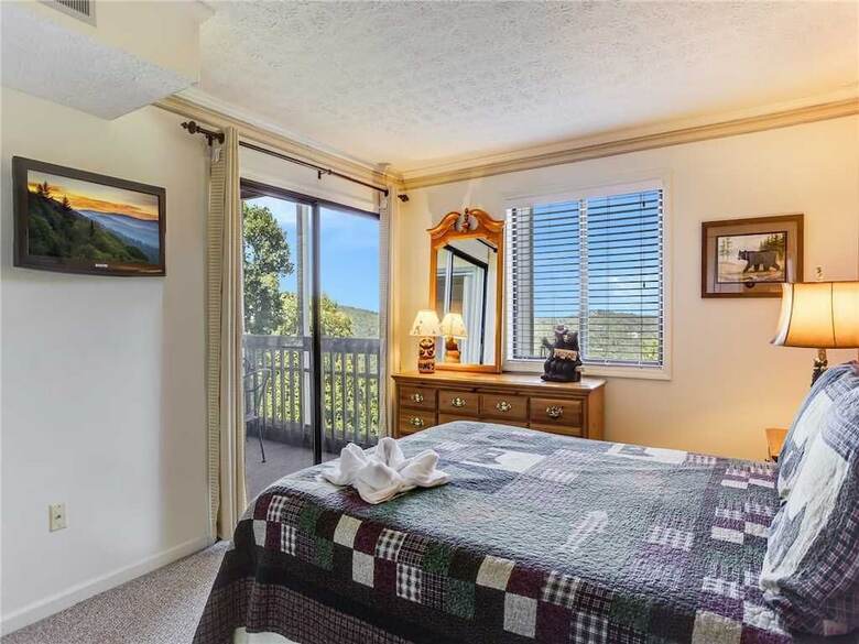 Ski View Mountain Resort 305 - Two Bedroom Condo