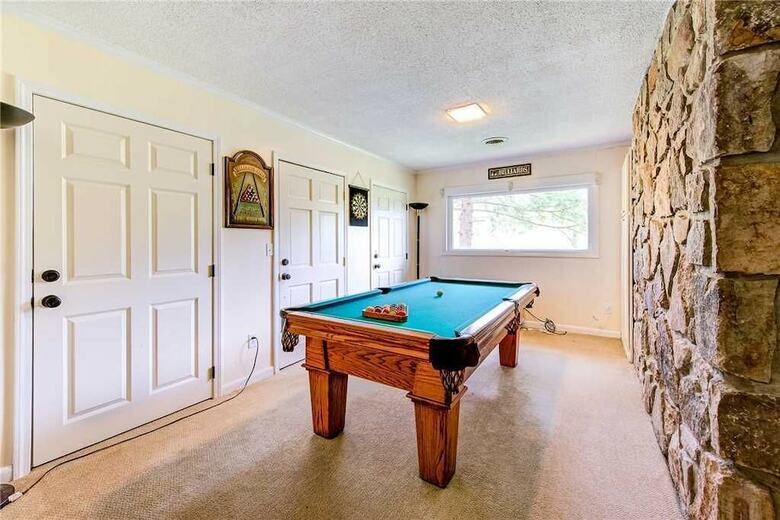Shooting Star - Four Bedroom Cabin