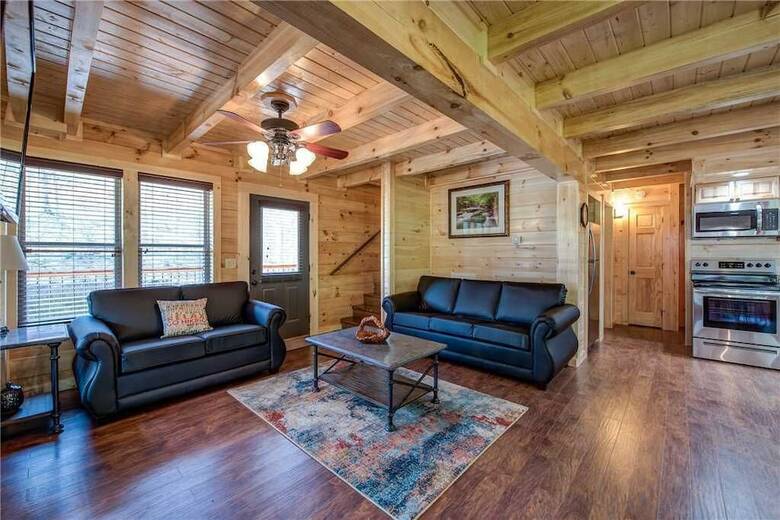 Woodland Escape - Three Bedroom Cabin