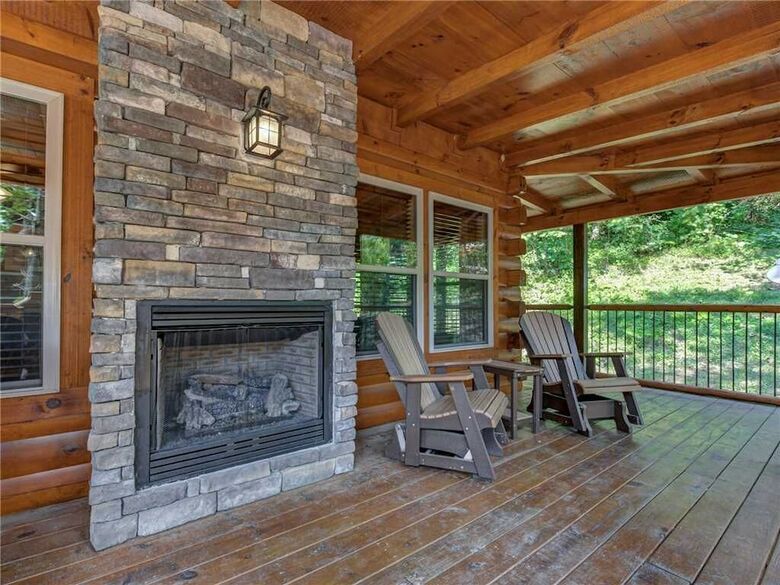 Woodland Escape - Three Bedroom Cabin