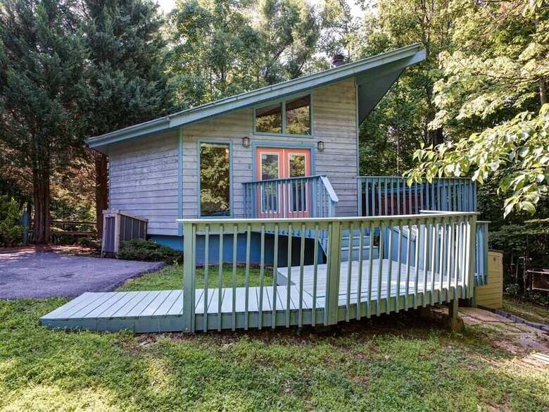 Woodsong - One Bedroom Cabin