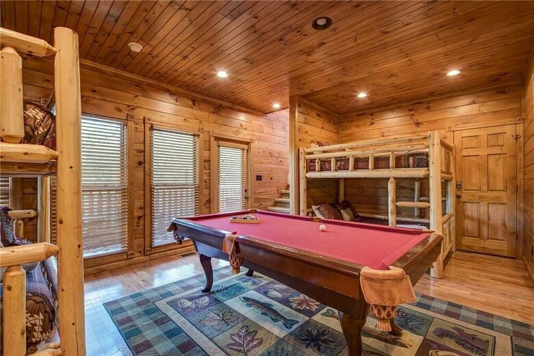 The Great Outdoors - Two Bedroom Cabin