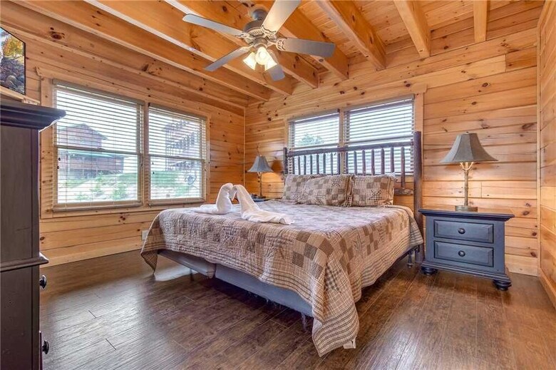Starry Hope - Four Bedroom Cabin