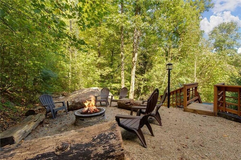 Stonebrook Lodge - Four Bedroom Cabin