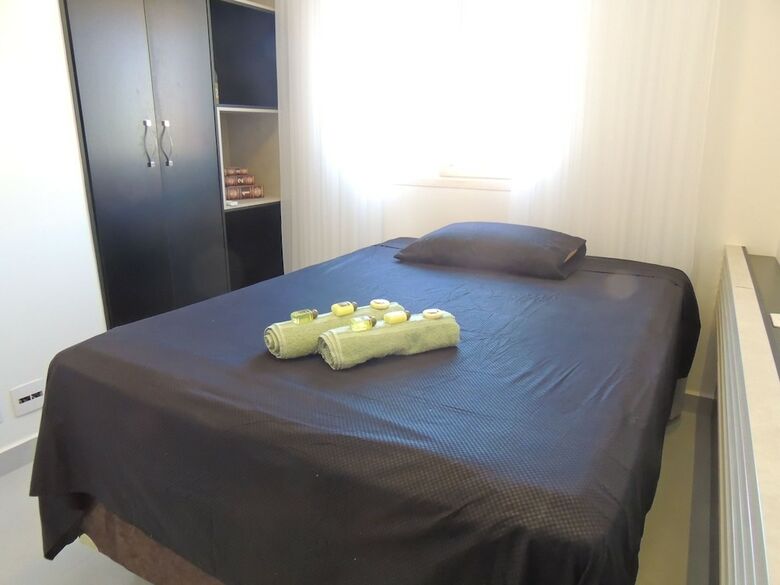 Casa Com 3 Quartos Em Condom�nio Geriba