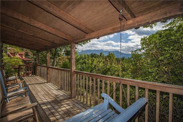 Appalachian Splendor - Two Bedroom Cabin