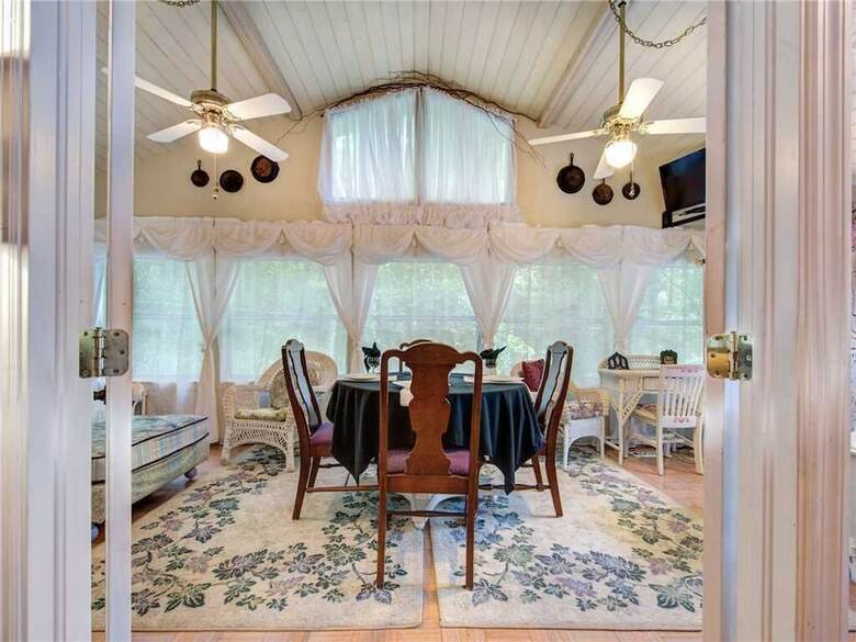 A Precious Place - Two Bedroom Cabin