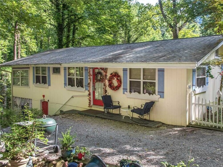 A Precious Place - Two Bedroom Cabin