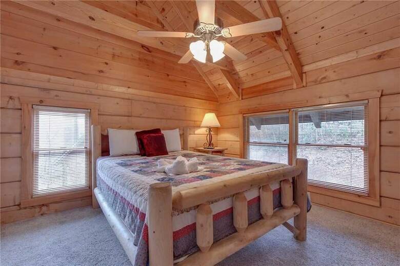 Big Bear 2 - Five Bedroom Cabin