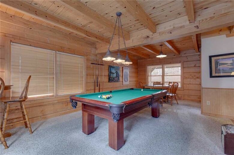Big Bear 2 - Five Bedroom Cabin
