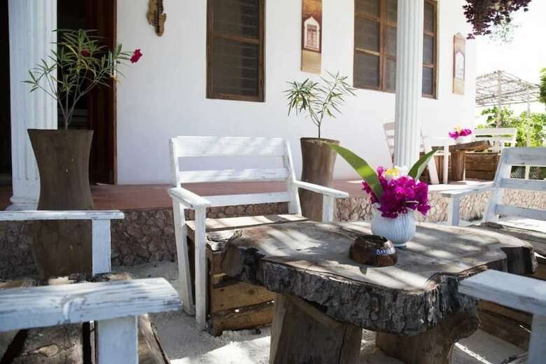 Hotel Barabara House