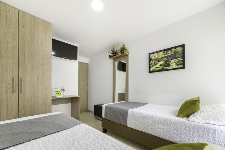 Hotel Ayenda 1027 Feria Real