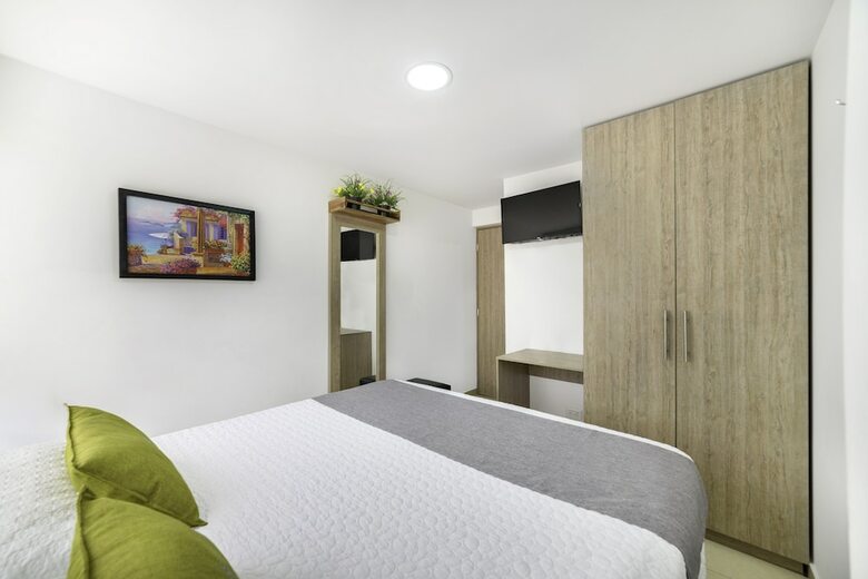 Hotel Ayenda 1027 Feria Real