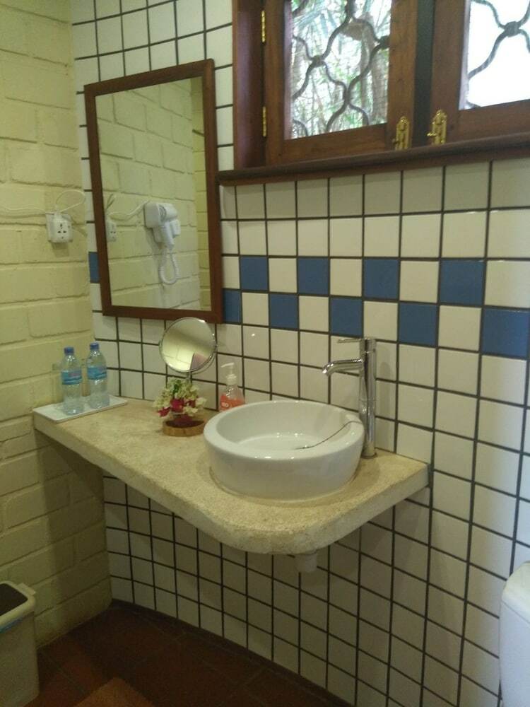 Posada Simbamwenni Lodge And Camping