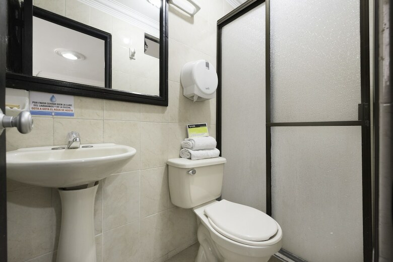 Hotel Ayenda 1120 Comercial