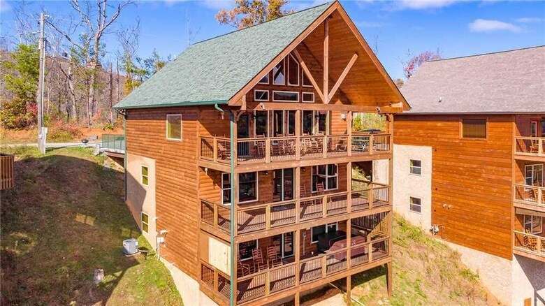All About The View - Six Bedroom Cabin