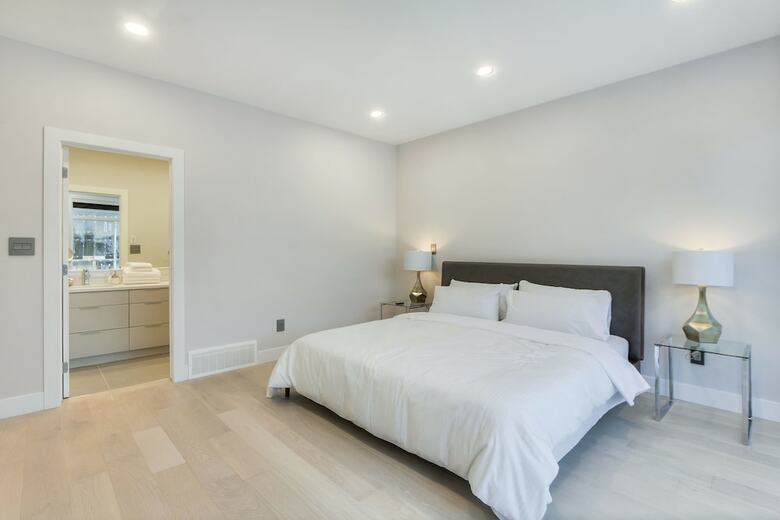 New Luxury Townhome 23