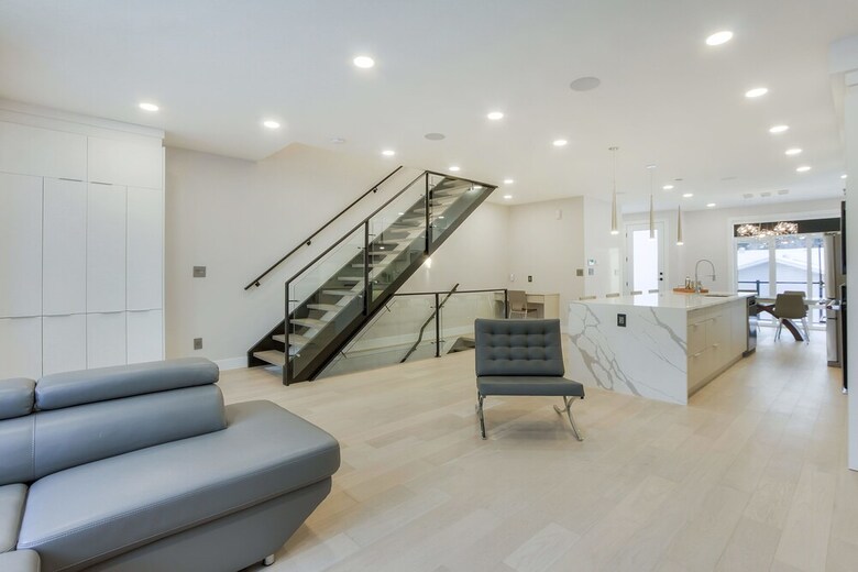 New Luxury Townhome 23