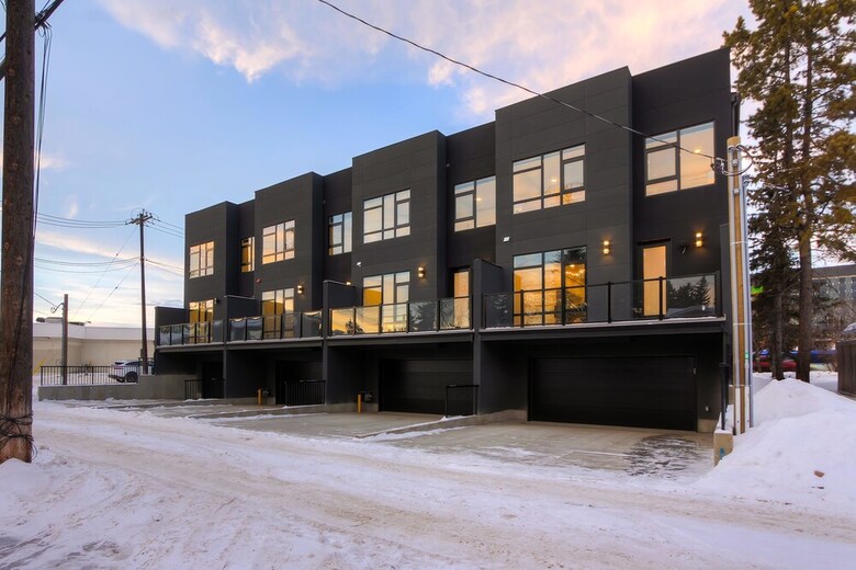 New Luxury Townhome 23