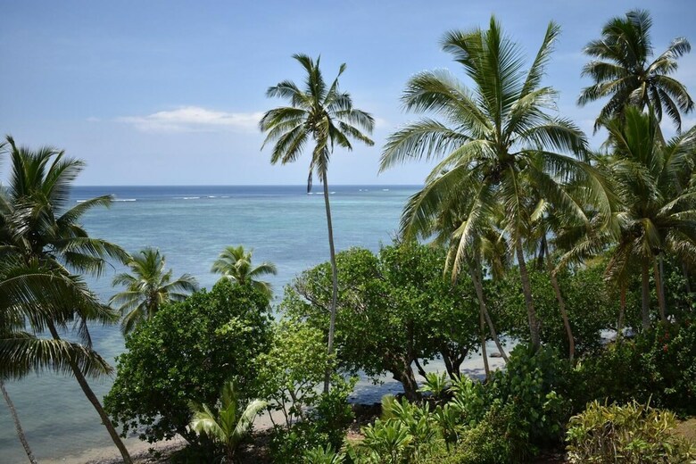 Hotel Island Breeze Fiji