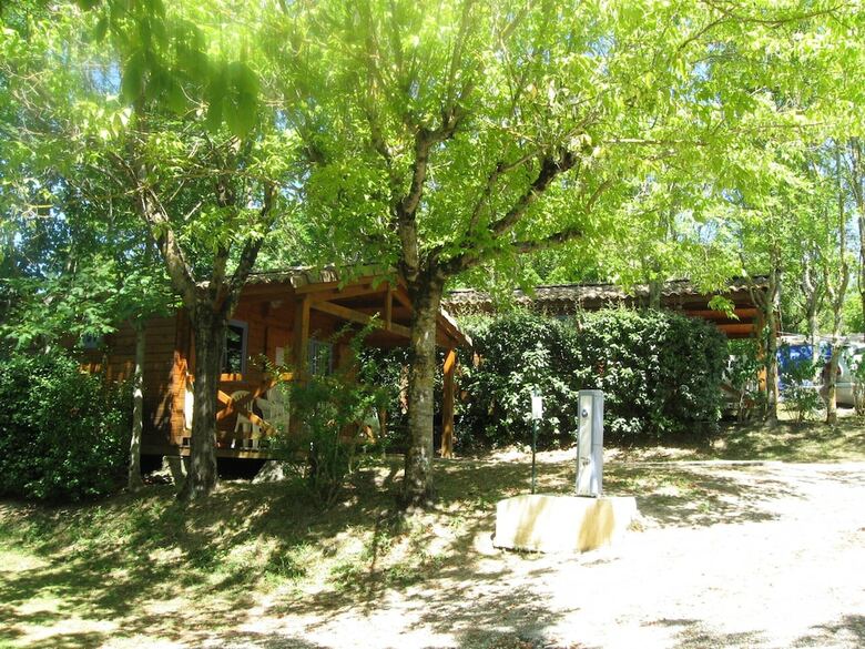 Camping Le Faillal - Cabanes Et Chalets