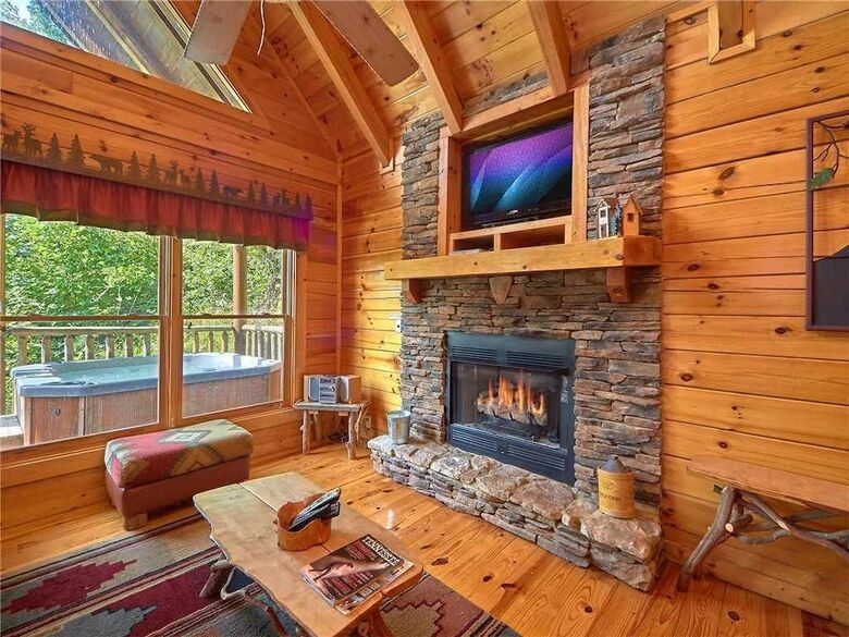 Close To Heaven - Two Bedroom Cabin