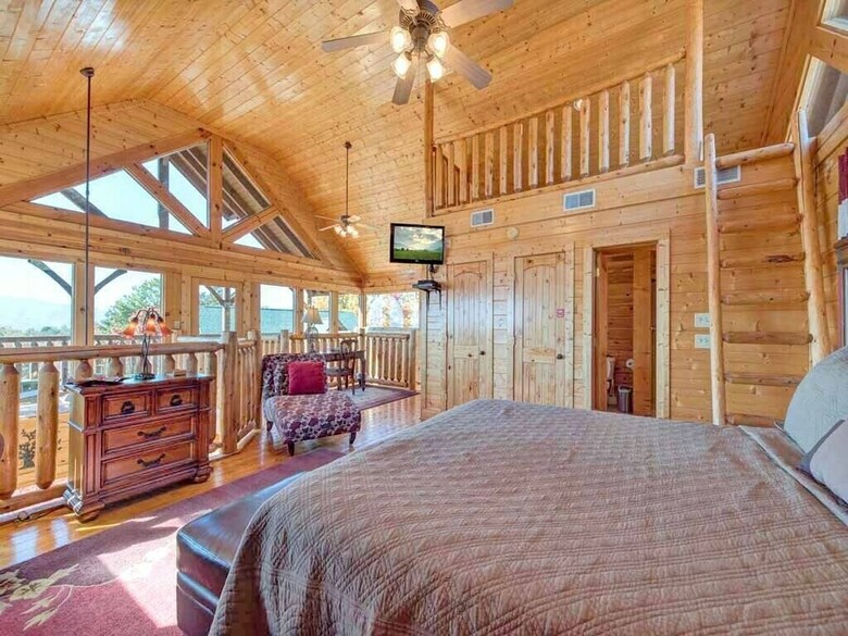 Favored By Fortune - Three Bedroom Cabin