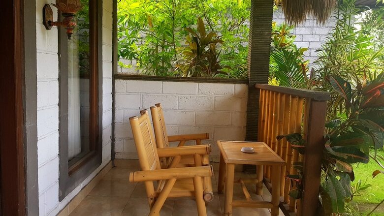 Bed & Breakfast Balangan Surf Homestay