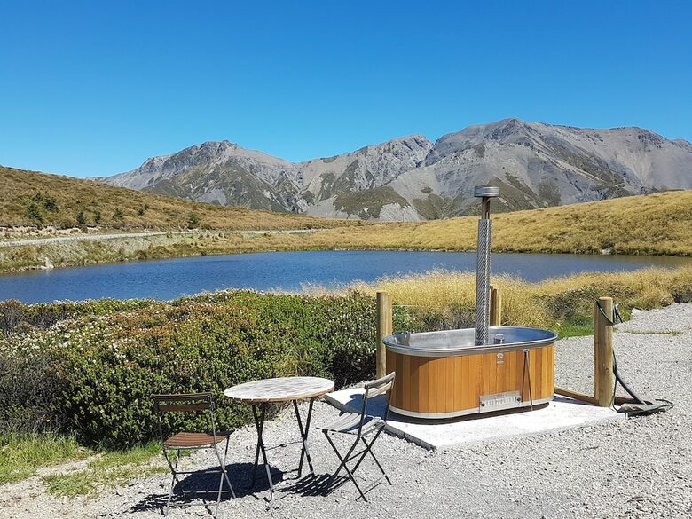 Cabana Lake Stella Mountain Retreat