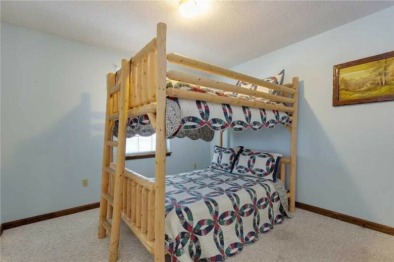 Eagle Ridge - Three Bedroom Cabin