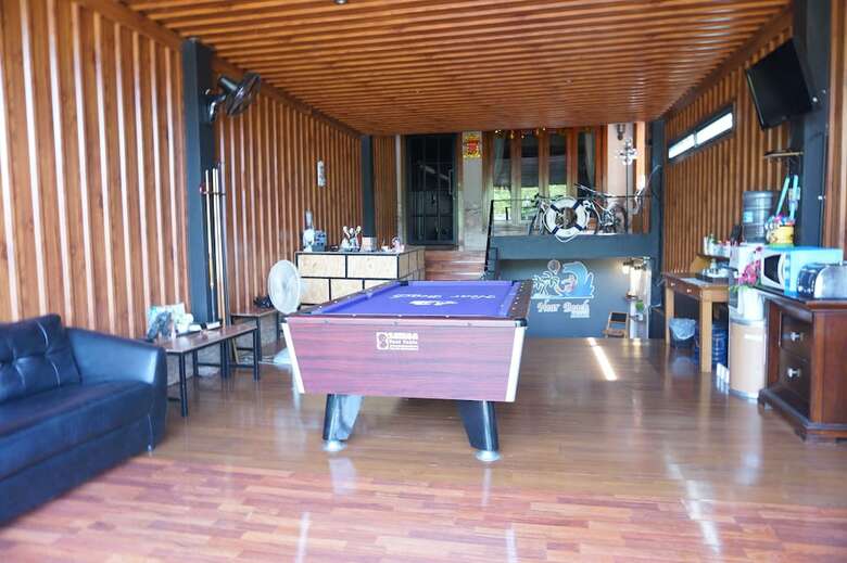Hostal Near Beach Hostel - Adults Only