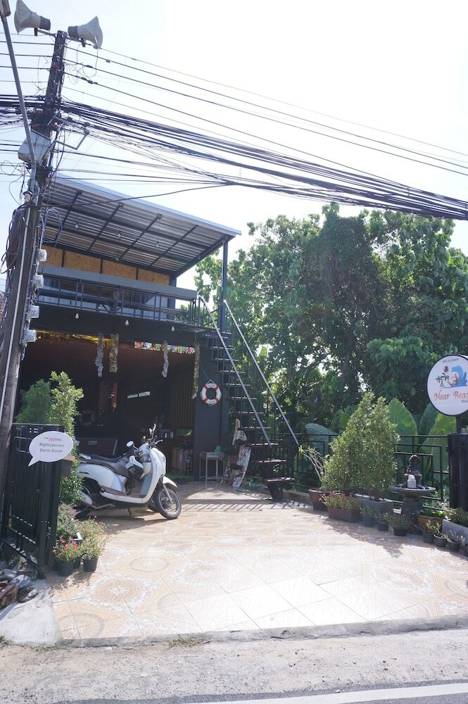 Hostal Near Beach Hostel - Adults Only