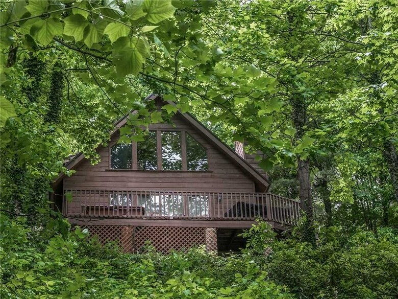 Eagles Nest II - Two Bedroom Cabin