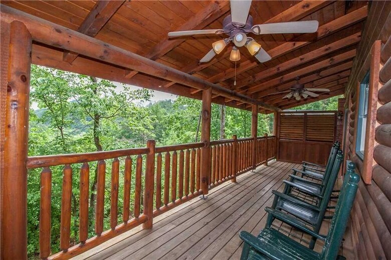 Destinys Lodge - Five Bedroom Cabin