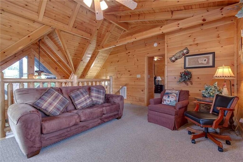 Destinys Lodge - Five Bedroom Cabin