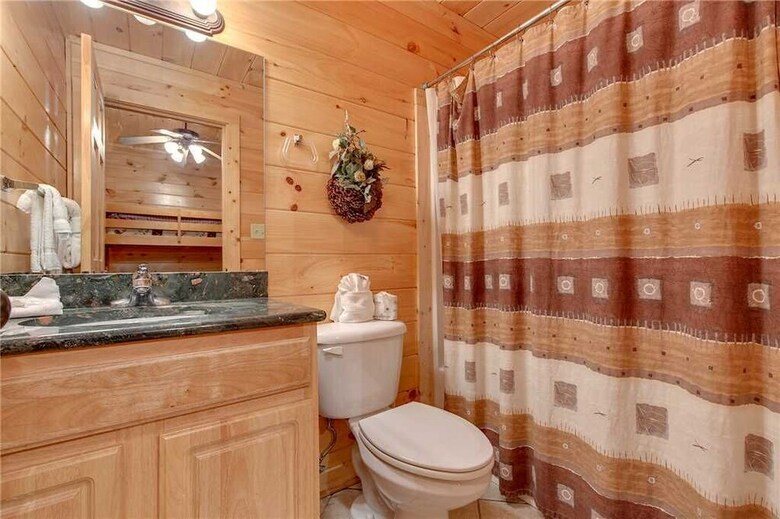 Destinys Lodge - Five Bedroom Cabin