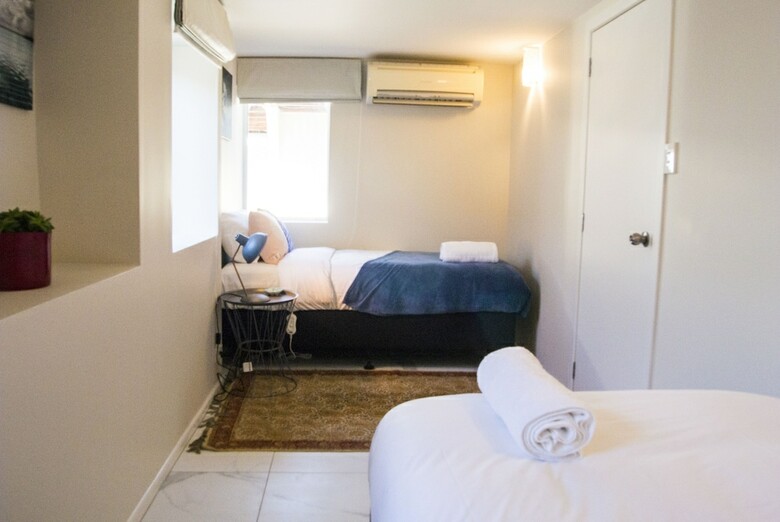 Clef's Guest House On Coronation Road