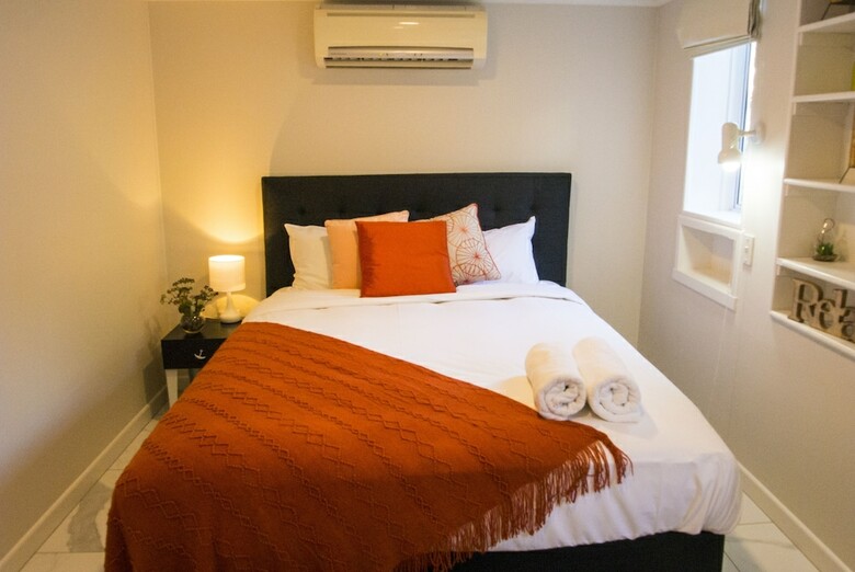 Clef's Guest House On Coronation Road